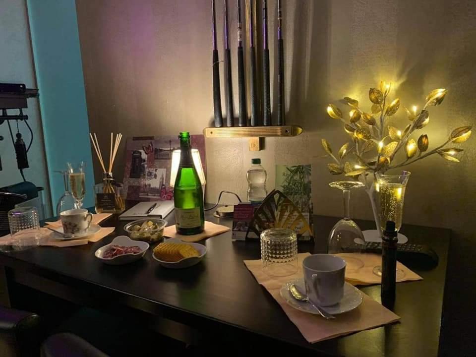 La Chambre Du Chateau De Bernalmont Liegi Esterno foto