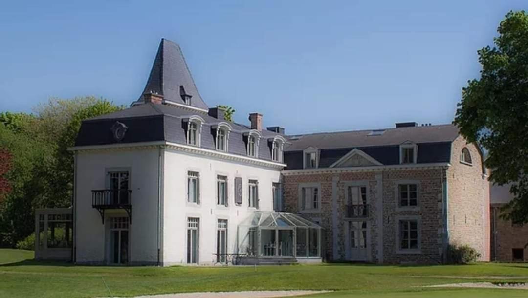 La Chambre Du Chateau De Bernalmont Liegi Esterno foto