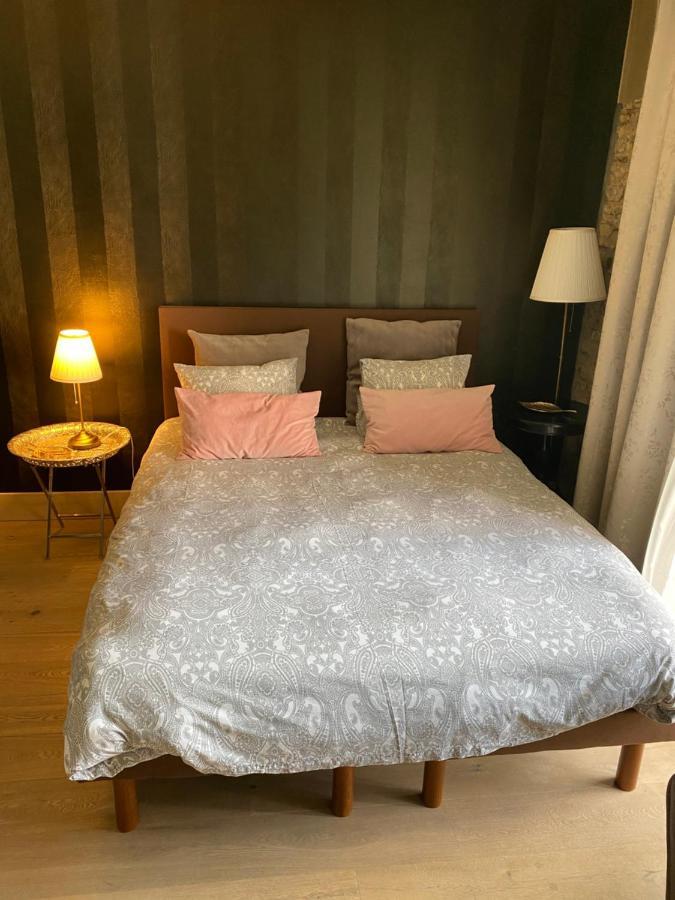 La Chambre Du Chateau De Bernalmont Liegi Esterno foto